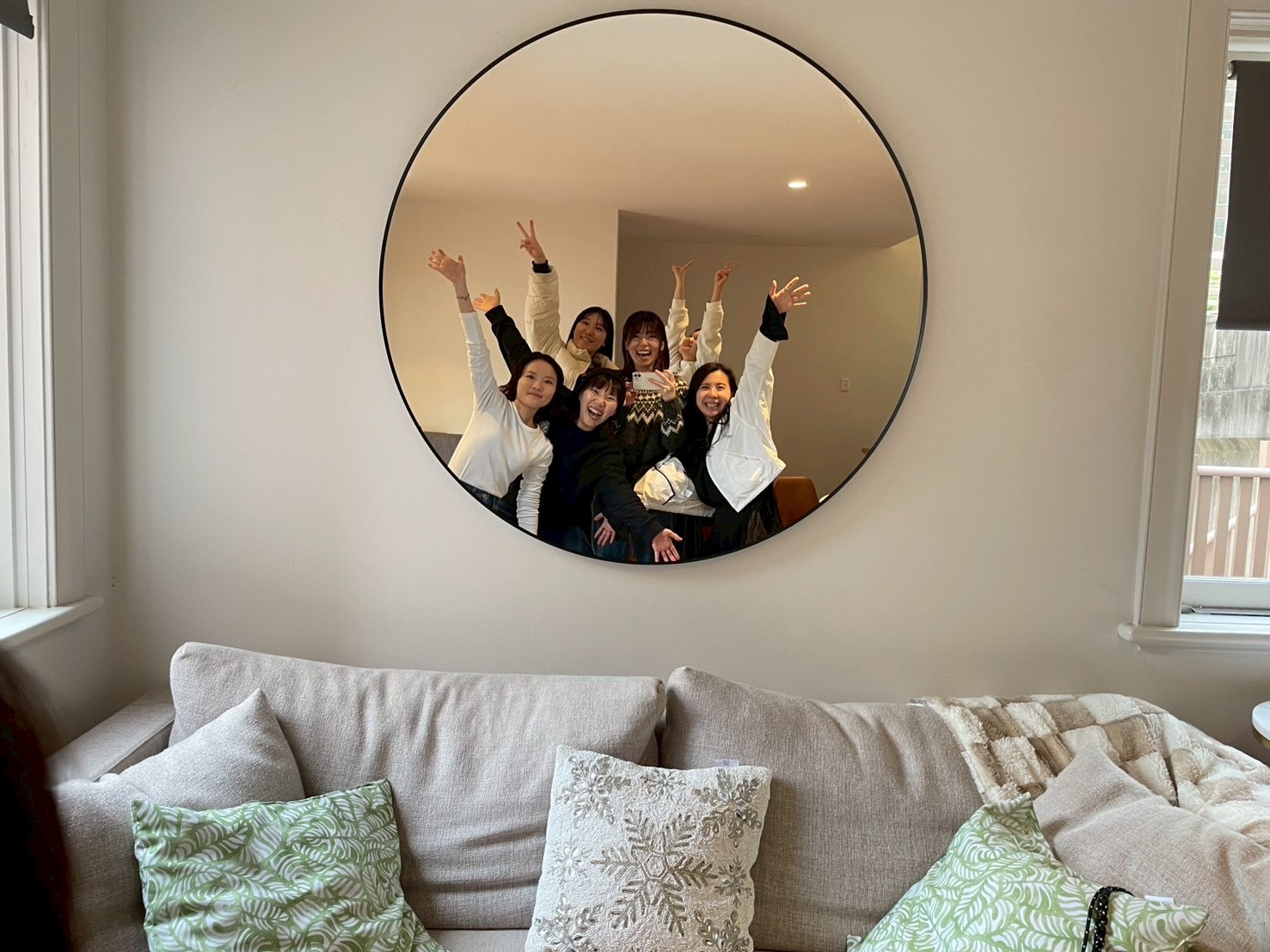 image_111008852_593298095983296864_1766464527871